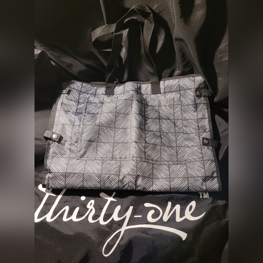 Thirty One Well Suited Garment Bag Chevron squares NEW